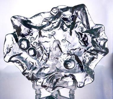Grote Glazen schaal  met een decor van schelpen en kokkels (34 cm)